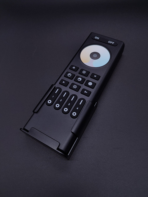 Miboxer Пульт керування 4-х зонний чорний DIM+CCT RF 2.4G Mi Light Київ - фото 5