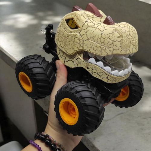 Машина на радиоуправлении 