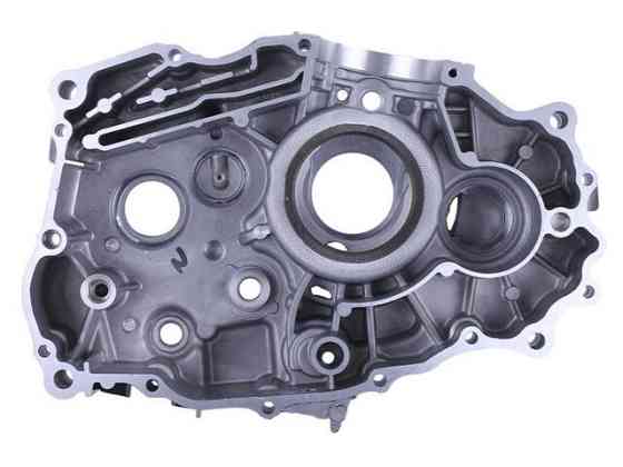 Картер левый на бензиновый двигатель СG150/200 Мукачево