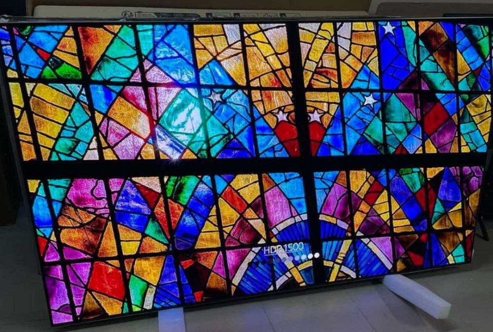 Телевизор Безрамный: 65