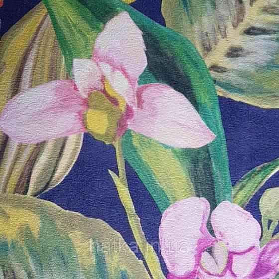 Шпалери вінілові Decoprint Breeze листя метелики квіти орхідеї лілії червоні бузкові на синьому 0.53х10 м Київ