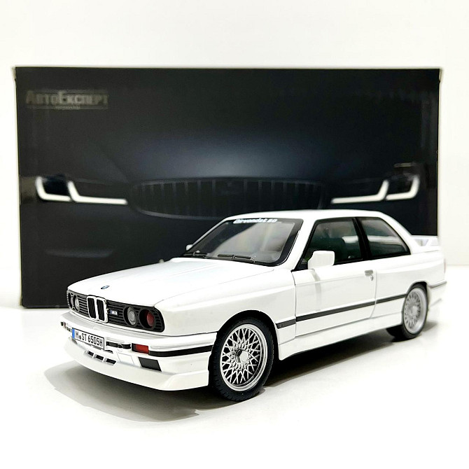 Машинка TK Union Group Bmw m3 інерційна звук світло відкривається багажник капот двері 1:24 Біла (GT-99641) Чернігів - фото 1