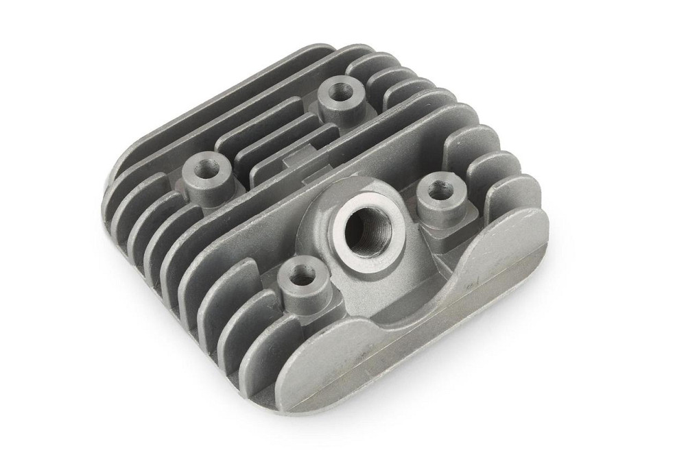 Головка циліндра бензогенератора ET-950 Мукачево - фото 1