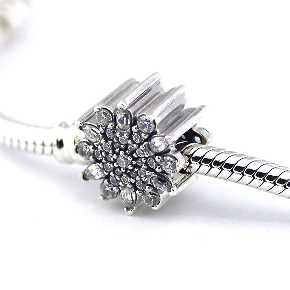 Серебряный шарм Пандора  