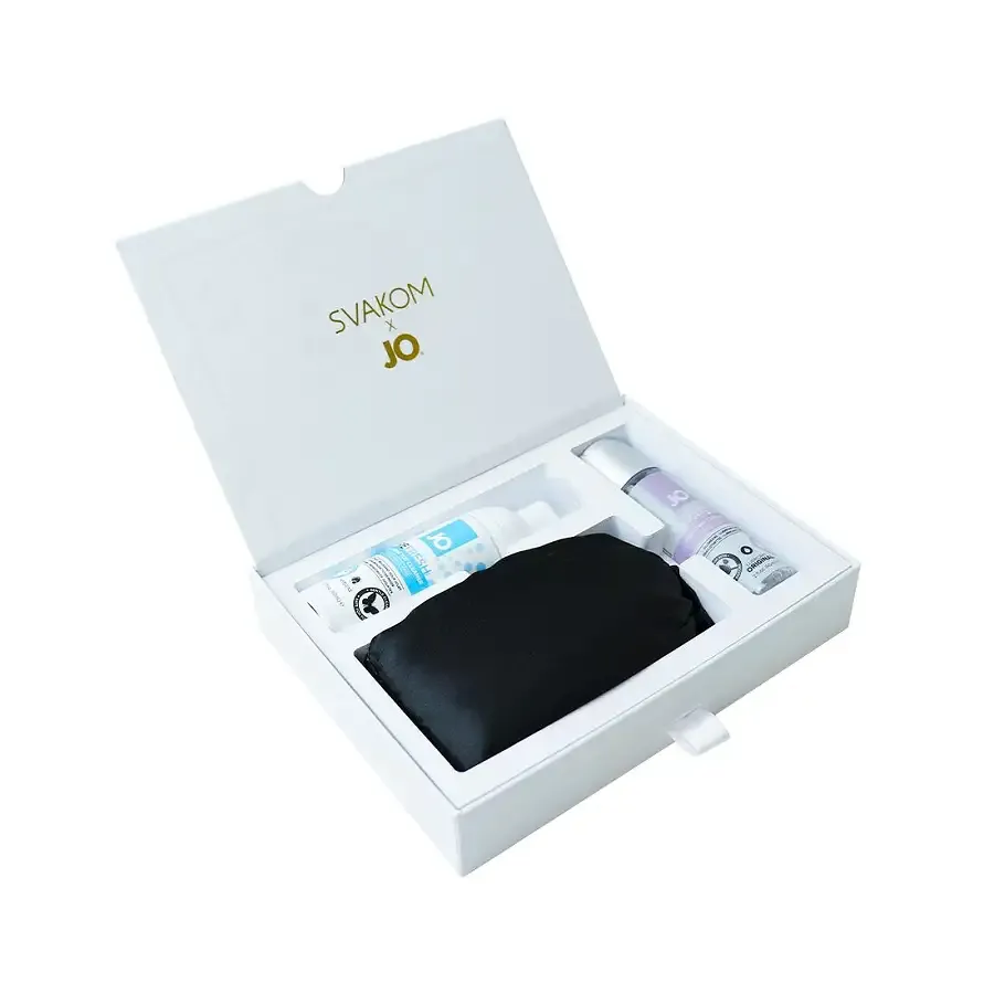 Подарунковий набір Svakom Anniversary Box: вакуумний стимулятор, стрічки, маска, лубрикант, спрей Львов - изображение 4