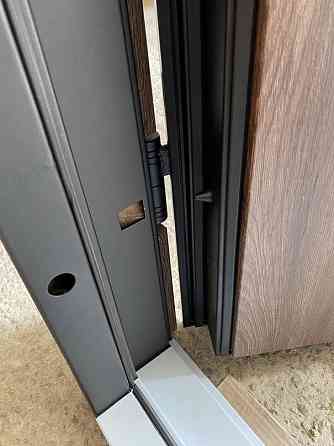 Двері квартирні Redfort, модель Модерн, комплектація Еліт (4 контури) Київ