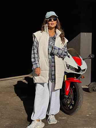 Жіноча стильна оверсайз-дута жилетка плащівка Еммі Молочний Одеса