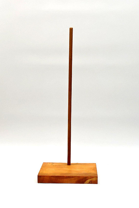 Подставка для кукол 