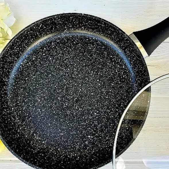 Сковорода зручна на кухню UNIQUE, Надійна сковорода з антипригарним покриттям фірмова NS-66 Івано-Франківськ - фото 3