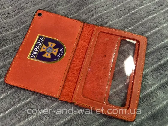 Обкладинка на посвідчення ДСНС із пластиковим шевроном зеленого кольору P_Leather Київ