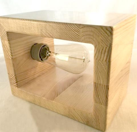 Светильник настольный 