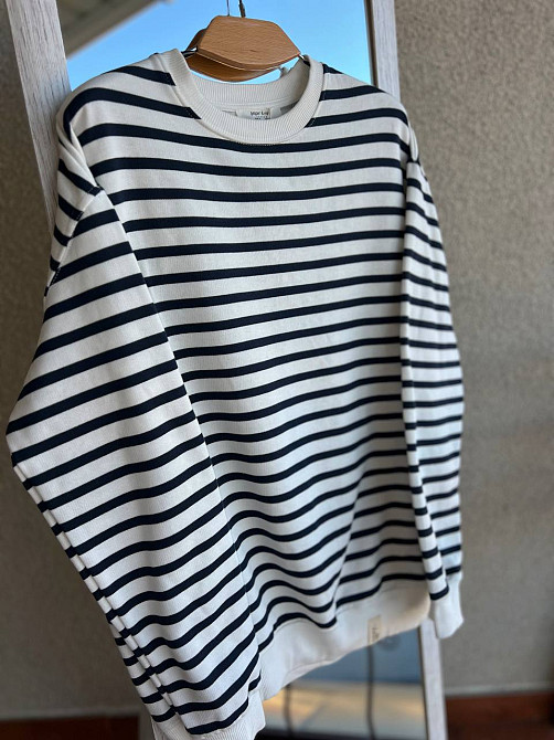 Свитшот женский Pepper mint 24-31 удлиненный оверсайз в полоску one size белый, белый, one size Киев - изображение 3