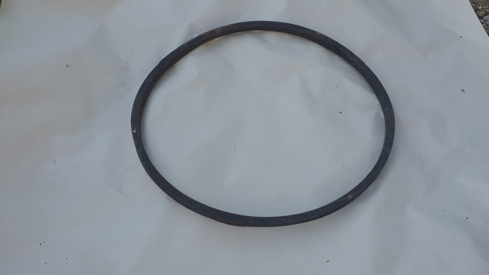 Ремінь гладкий клінічний МТЗ 16х11-1220. СССР. Харків - фото 1