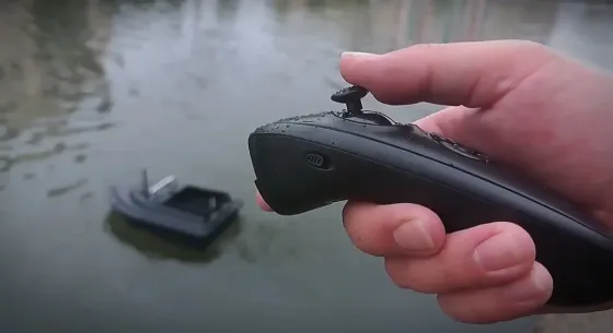 Кораблик рыболовный для прикормки до 200м2 сброса на дистанционном управлении SamsFish F-18 Коломия