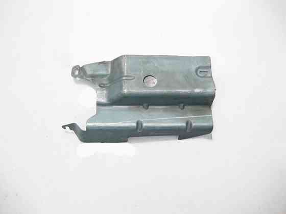 Mercedes-Benz  A1648150121 Кронштейн - опора під 2-м рядом сидінь праворуч GL X164 Одесса