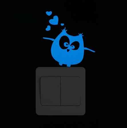 Люминесцентная наклейка - 10*10см Киев