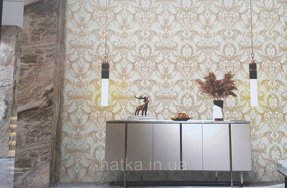 Шпалери вінілові на флізеліні AdaWall Seyyah 1.06х10 вензелю завитки великі структурні золотом на бежевому Київ - фото 1