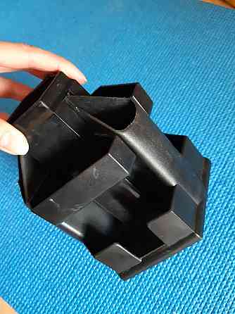 Органайзер для канцтоваров Б/У - высота 17см, пластик, черный, был в использовании Киев