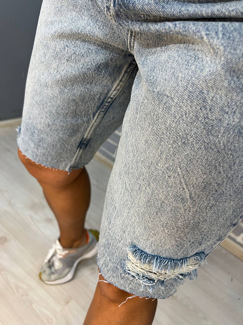 Шорти жіночі джинсові Women Denim 2038-977 бермуди рвані довжина до колін блакитні, блакитний, 36 Київ - фото 5