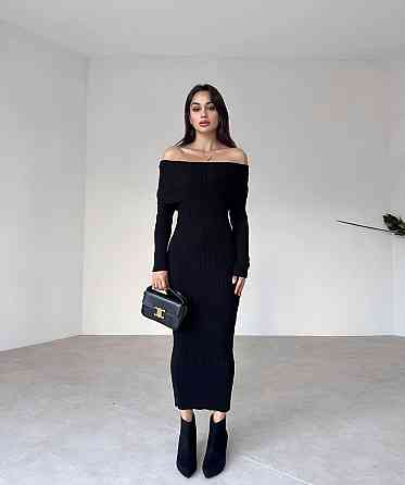 Жіноче привабливе плаття з відкритим плечем рубчик Чорний, 42/44 Одеса