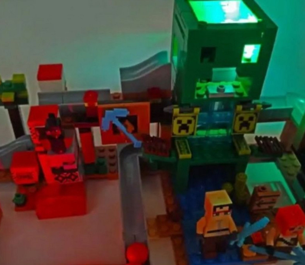 Конструктор Minecraft Майнкрафт Шахта Кріпера, 451 дет, LED світло. Харьков - изображение 1