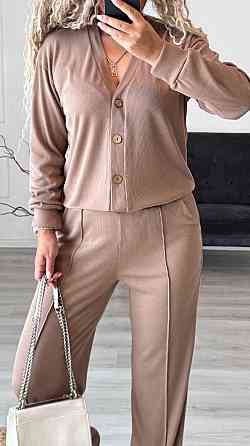 Женский стильный повседневный костюм двойка: кардиган на пуговицах + брюки трикотажный рубчик Бежевий, 42/44 Одесса