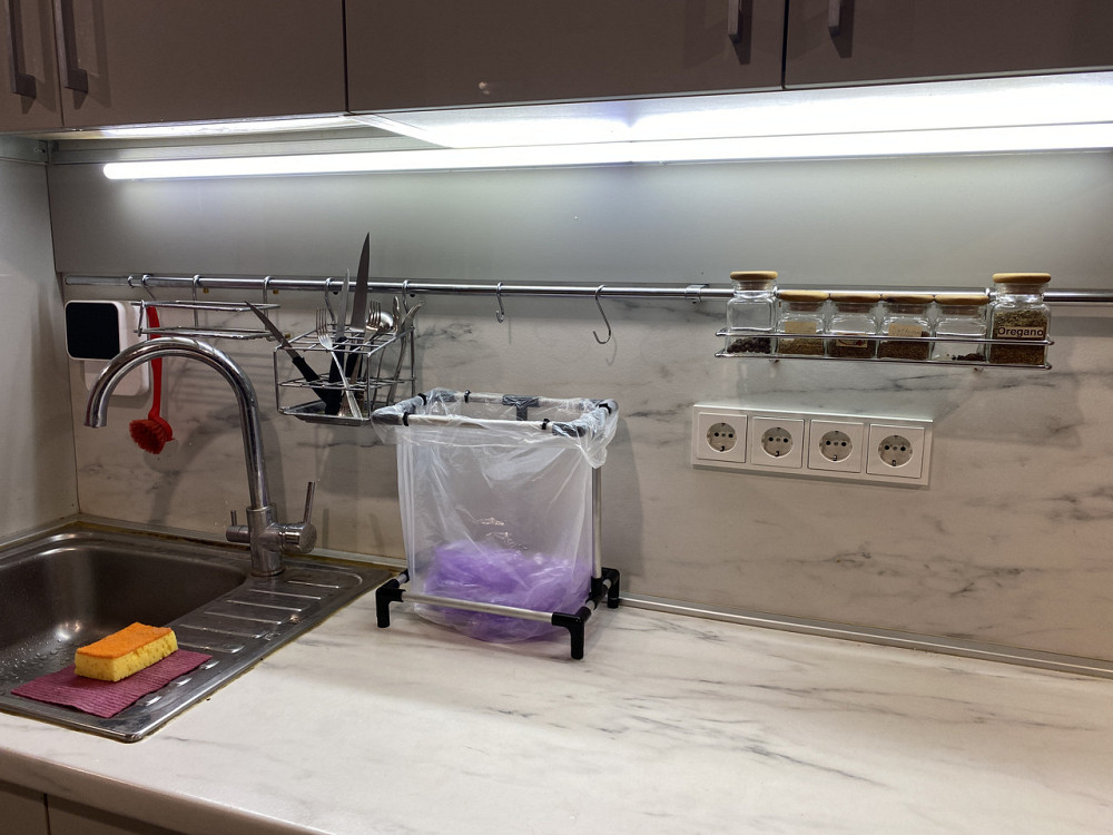 Стійка-тримач для пакетів для сміття 20 л на робочу поверхню кухні - Treho Micro. Для швидкого збира Борисполь - изображение 7