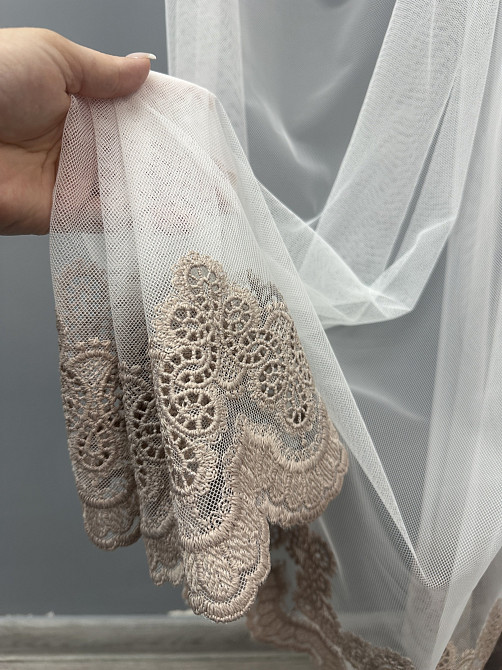Тюль VR-Textil 1699т Грек-сетка с вышивкой Молочный с пудровым 300х270 см (42-0733) Киев - изображение 4