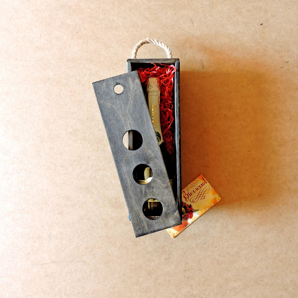 Подарочная коробка 