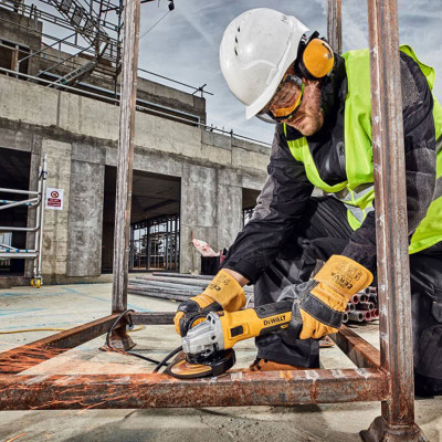 Шліфувальна машина DeWALT 1700 Вт, 2200-10500 об/хв, d=125 мм (DWE4357) Вінниця - фото 4