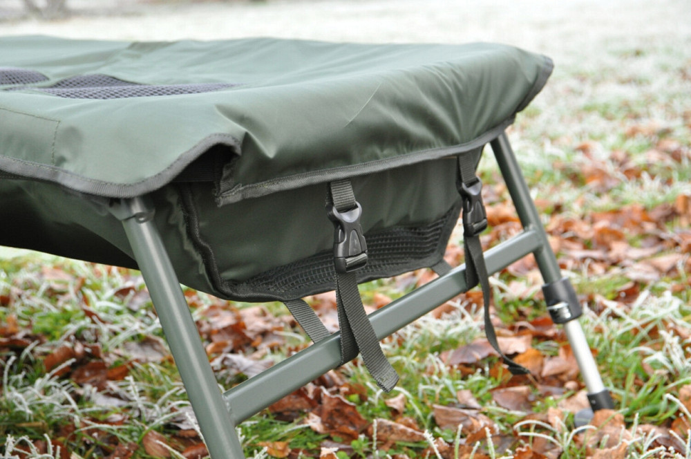 Карповый Мат на ножках для рыбы 104 x 64 см Mivardi 