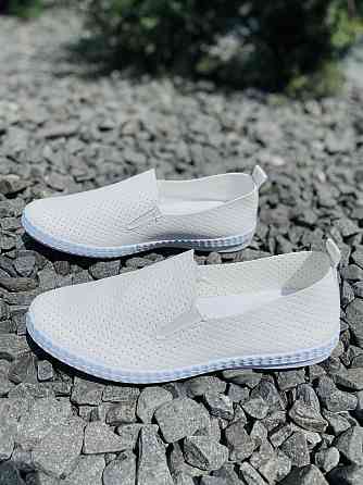 Yzy Мокасини балетки жіночі білі весна-літо зі штучної шкіри з перфорацією YZY B2109-2 р. 36-41 Коломия