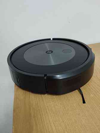 Робот-пилосос iRobot Roomba j7: розумний потужний пилосос 4000 Па, навігація iRobot Genius, Li-Ion Б/У Київ