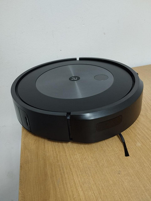 Робот-пилосос iRobot Roomba j7: розумний потужний пилосос 4000 Па, навігація iRobot Genius, Li-Ion Б/У Київ - фото 6