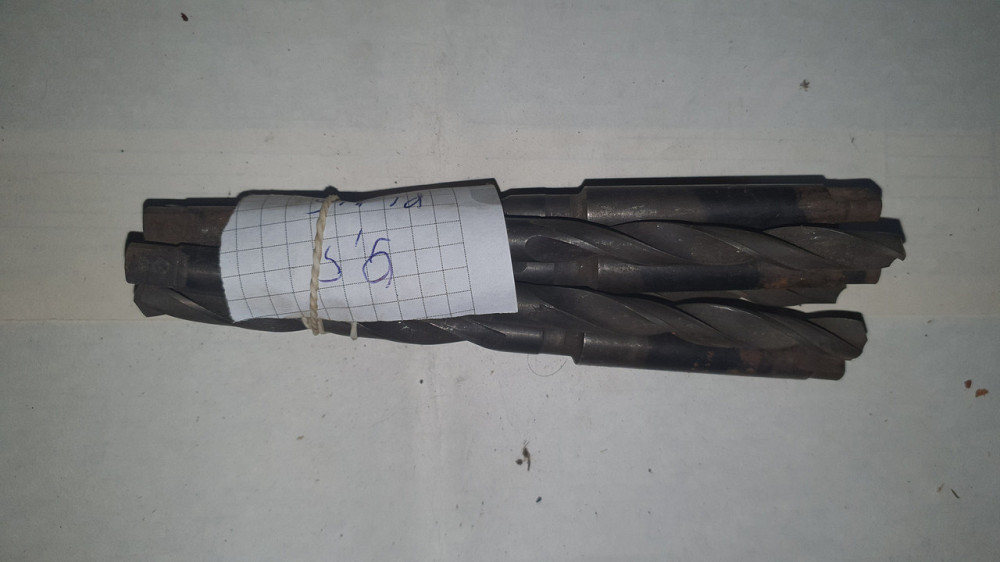 Сверло с коническим хвостовиком 9.5 мм. Р6М5. СССР. Харьков - изображение 1