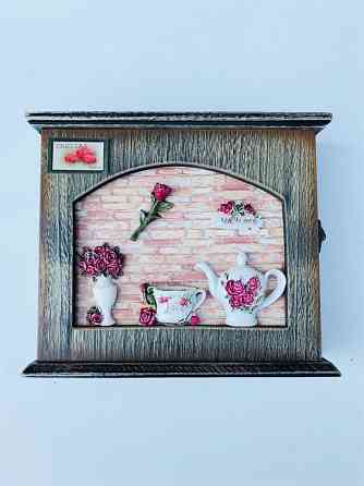 Ключница настенная чайная Роза Винница