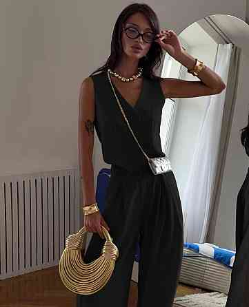 Жіночий стильний брючний костюм двійка: жилет і штани костюмка Чорний, 42/44 Одеса