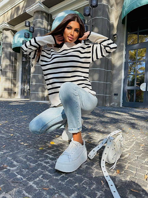 Жіночий повсякденний светр оверсайз у смужку Акрил / Вовна Одеса - фото 10