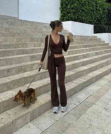 Жіночий базовий костюм-двійка натуральна щільна віскоза Шоколад Одеса