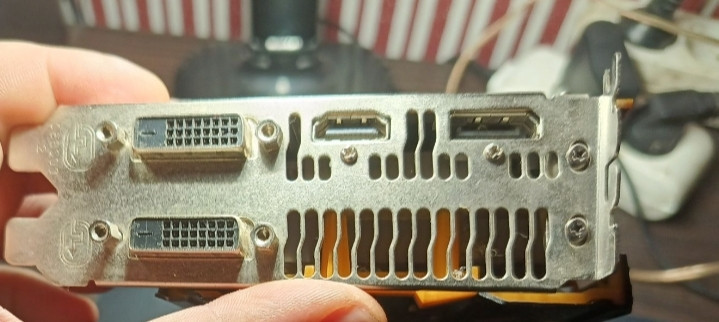 Видеокарта R9 r290 ( уровень 1060) Киев - изображение 4