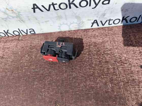 Кнопка аварійки Renault Megane III 2008-2015 (8200214896) Ковель