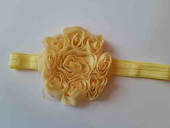 Дитяча пов'язка жовтого кольору - окружність 42-55см, квітка 8см Київ