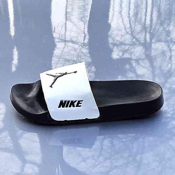 Шльопанці Nike Jordan Чорні Сланці Тапочки Білі Найк Жіночі (розміри: 36,38,39,41) Дніпро
