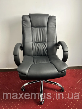 Офисное кресло операторское для персонала Bonro B-607 кресло для офиса компьютерное черное кресла офисные Мостиська