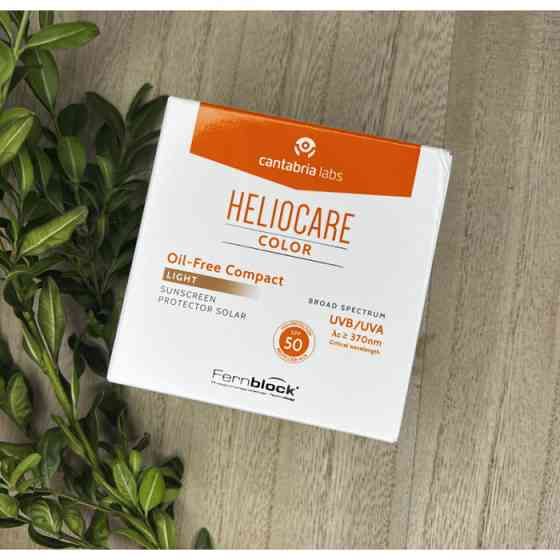 Сонцезахисна компактна мінеральна крем-пудра SPF50 (тон світлий) Heliocare CANTABRIA, 10 г Дніпро