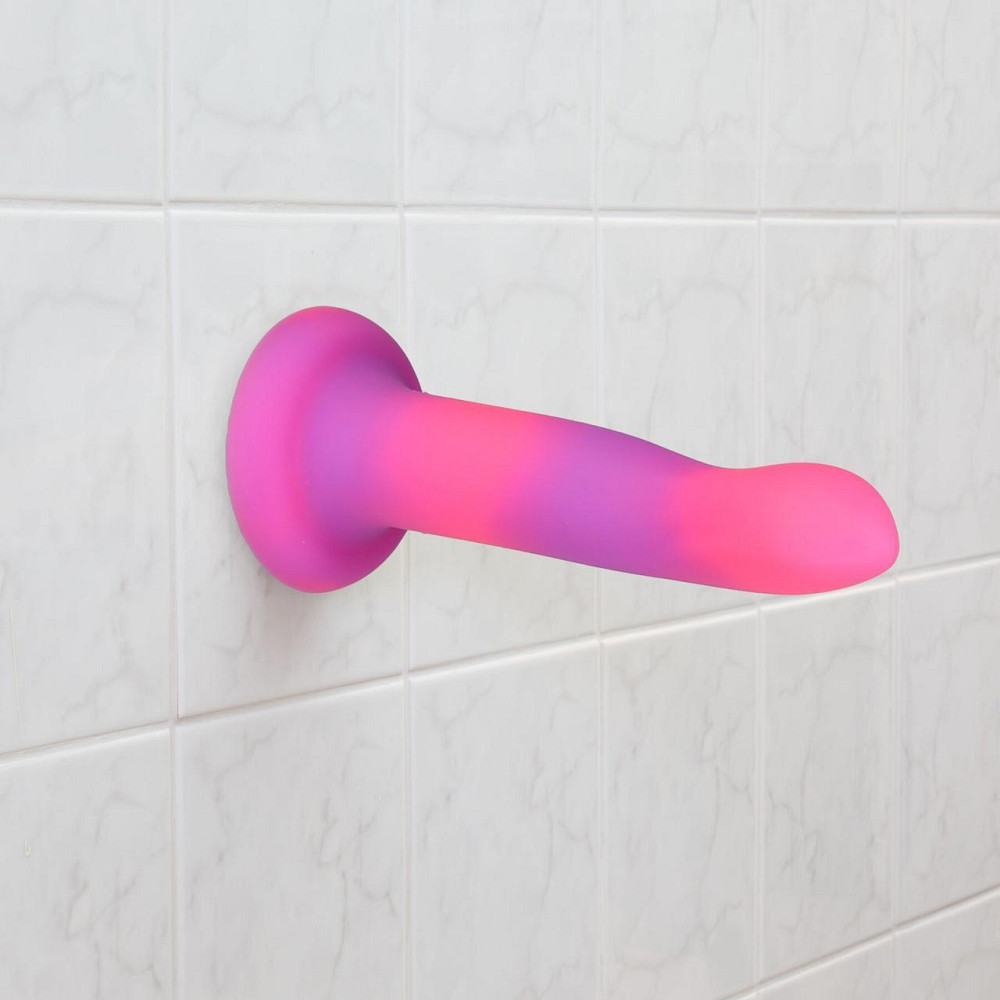 Светящийся в темноте фаллоимитатор ADDICTION Rave 8″ Glow in the Dark Dildo Pink Purple, 20,3 см Sex Aura Киев - изображение 6