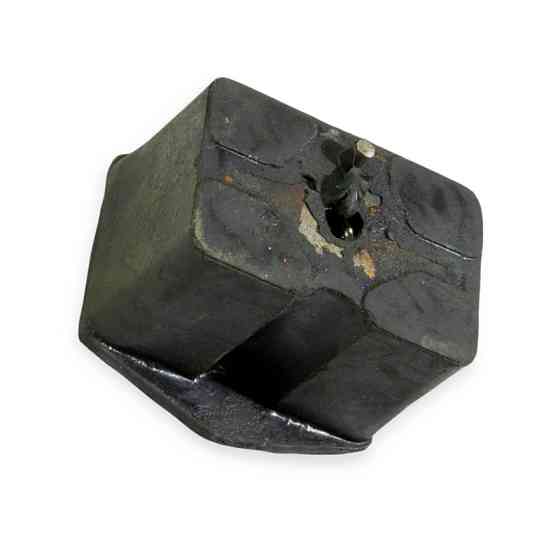 Подушка Москвич права велика двигуна Мукачево