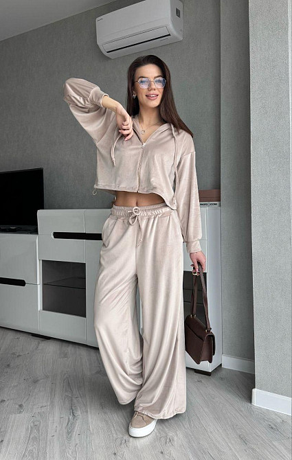 Жіночий стильний костюм з турецького королівського велюру Бежевий, 46/48 Одеса - фото 5