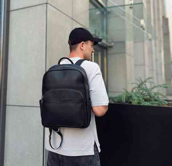 Мужской городской кожаный рюкзак черный Tiding Bag 60320 Киев