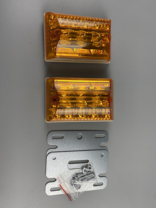 Ліхтар габаритний світлодіодний LED з кріпленням бічний, фари автомобільні габаритні 24V IP67 жовті 2шт Мукачево - фото 6